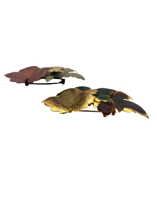 Lot 2 Vintage Metal Leaf Brooch Multicolor Autumn Fall Leaves Gold Tone Patina - Picture 6 of 8